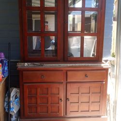 Hutch Cabinet With Light, Mirror And Glass 