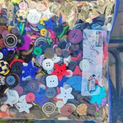 Buttons, Buttons, Buttons !!