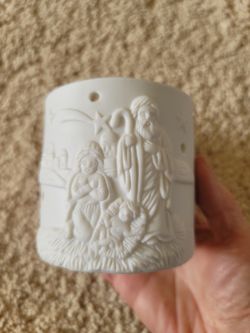 Vintage Beautiful White Porcelain Tea Light Nativity / Jesus, Mary and Joseph / Christmas Nativity Candle Holder/ Candle Light Nativity
