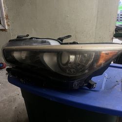 Infiniti Q50 Oem Headlight 