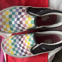 Size 3 Kid Vans. 