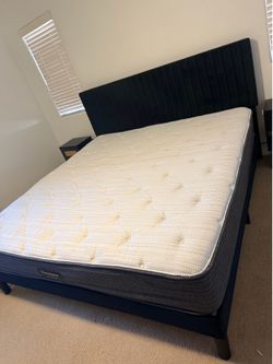 Beautyrest Silver King Mattress & Upholstered Frame