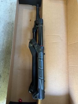 Rockshox Zeb Fork and Rockshox Super deluxe shock