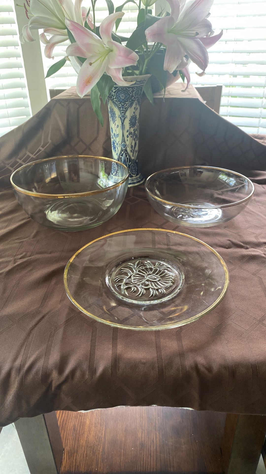 Vintage 1950's Camellia Gold Trim Jeannette Glass Company