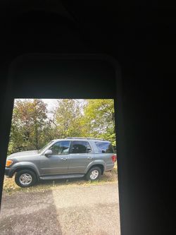 Toyota sequoia