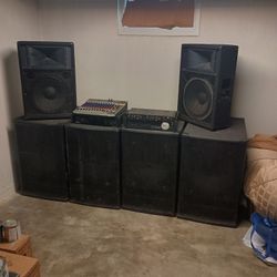 Dj Equipment /Speakers