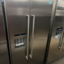 Kitchenaid 36” Built In Refrigerator 2022 