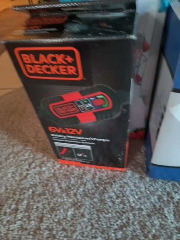 New Black And Decker 6v&12v Battery Maintainer Charger