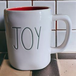 Rae dunn joy  https://offerup.com/redirect/?o=bXVnLk5ldw== without tag. bottom has some scuffing .