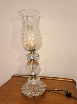 NEW, Beautiful Vintage ART Crystal Cube 3 Tier Table Lamp