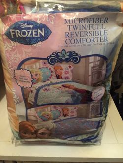 Frozen twin /full comforter