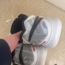 hml used once clean mint kyrie 8 size 11