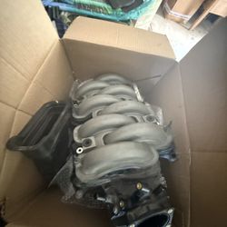 Oem 2014 Mustang Intake Manifold 