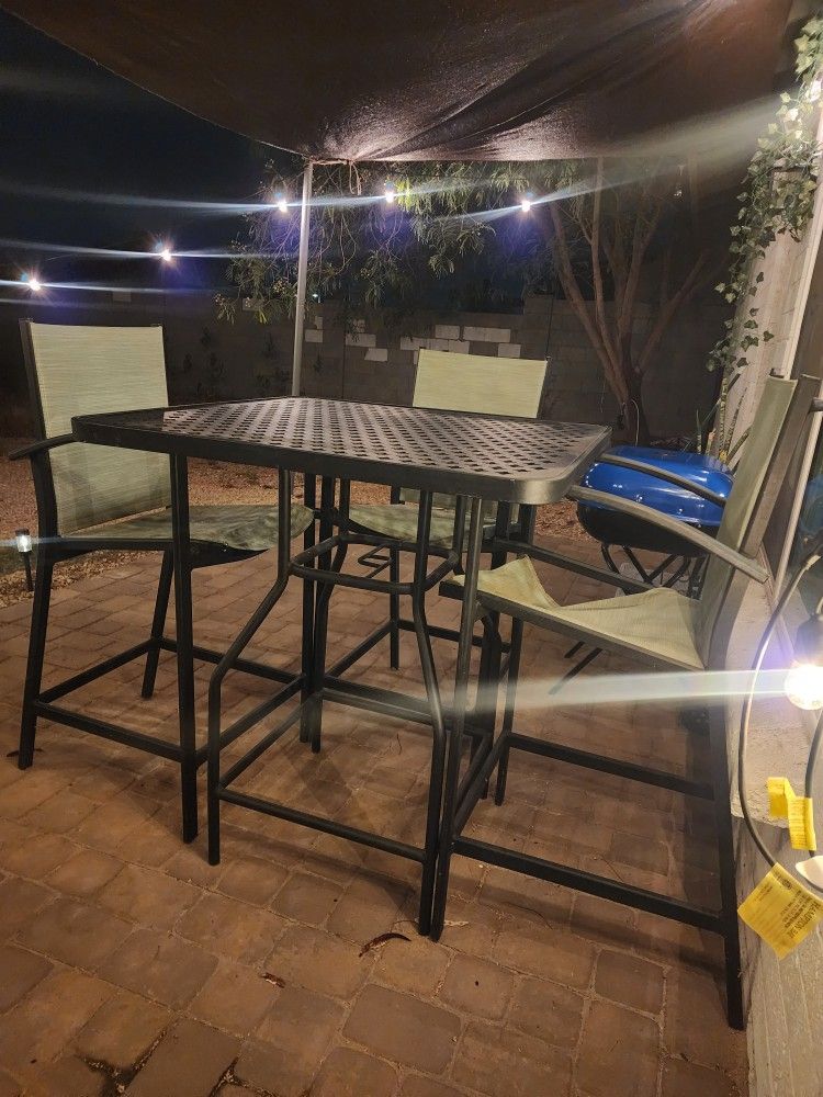 Pub Table 3 Chairs