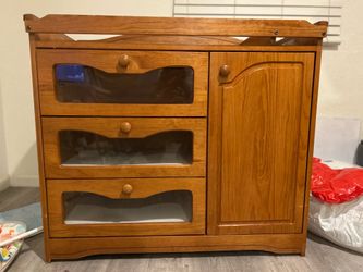 Baby dresser