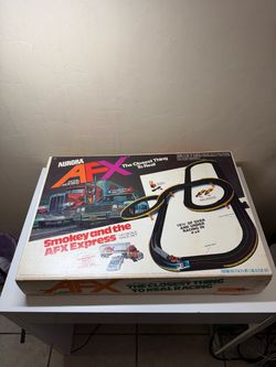 1979 AFX Smokey and the AFX Express Slot Car Race Set – Vintage