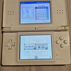 Nintendo DS Lite + 11 Games (Worms CIB, LEGO Star Wars, Hello Kitty, Charger – Works Great!)
