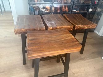 Bar Stools For Sale!! Set Of 4 $100 OBO!!!😊