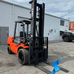 2005 Toyota 7FDU45- 9500 Lbs Diesel Forklift Powered By Toyota Diesel Engine