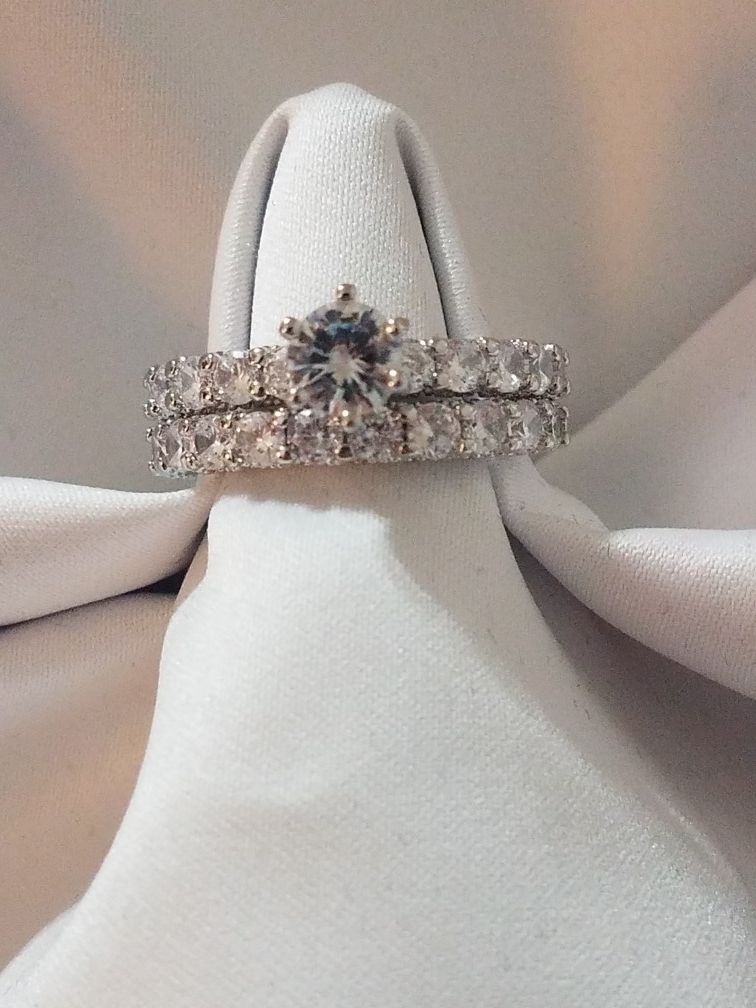 Beautiful White Sapphire Wedding & Engagement Ring Set (925 Silver) Size:9 Read Description