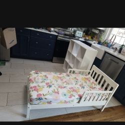 Toddler Bed, Matress Used Less Than 1 year 