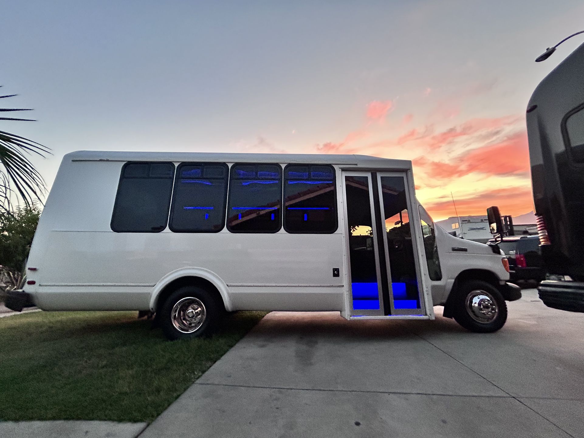 2006 Ford E-350