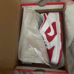 Nike Dunk Low Championship Red 5.5Y / 7W