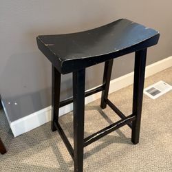 Single Black Distressed Bar Stool