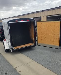 Load-Runner 5x10 Enclosed Cargo Trailer – Single Axle, Barn Door