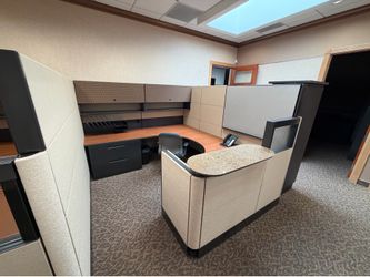 Modular office cubicles