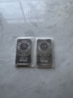 Royal Canadian mint silver bars, 10 ounces each bar, 999 silver