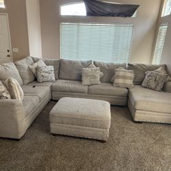Couch Sectional 