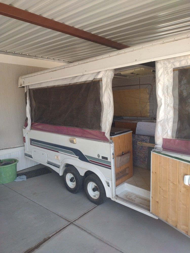 1994 Pop Up Camper