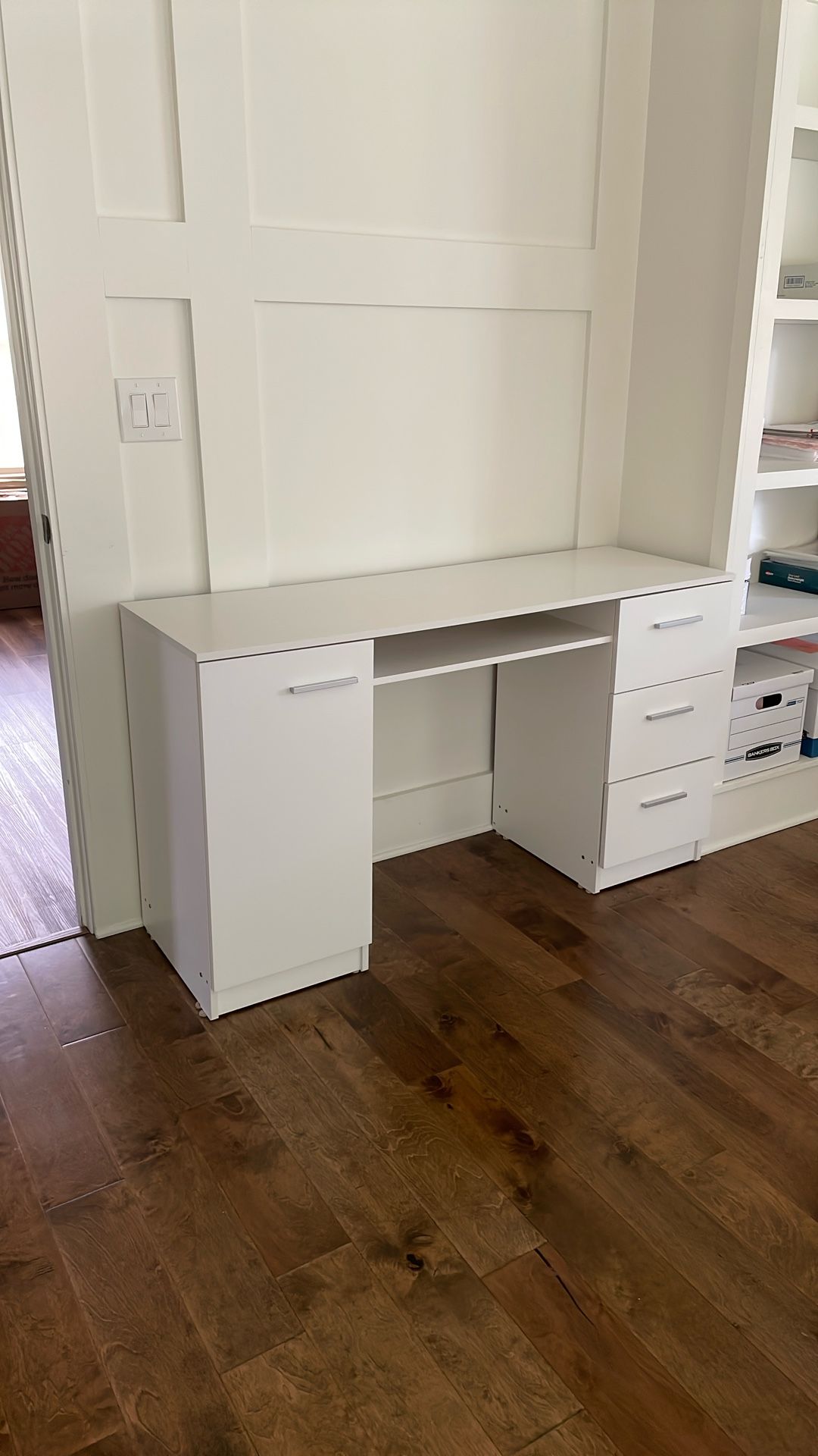 Computer Desk With 3 Drawers, 1 Door And Storage Shelf