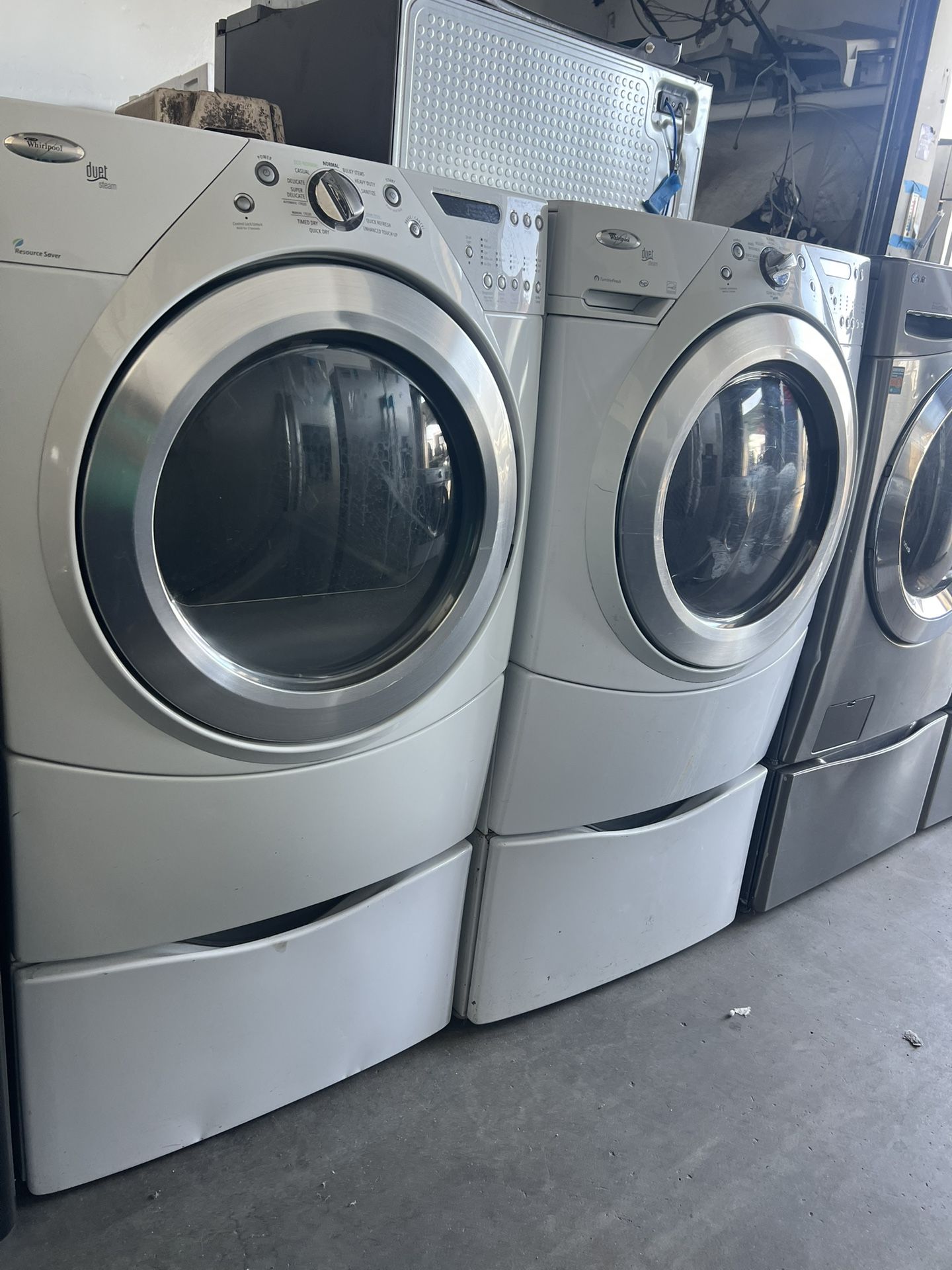Whirpool Set Of Washer And Dryer