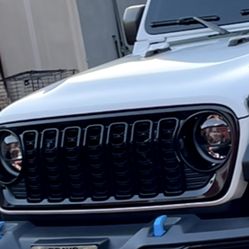 2024 Jeep Wrangler Grill