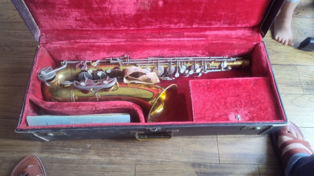 Evette & Schaeffer Saxophone