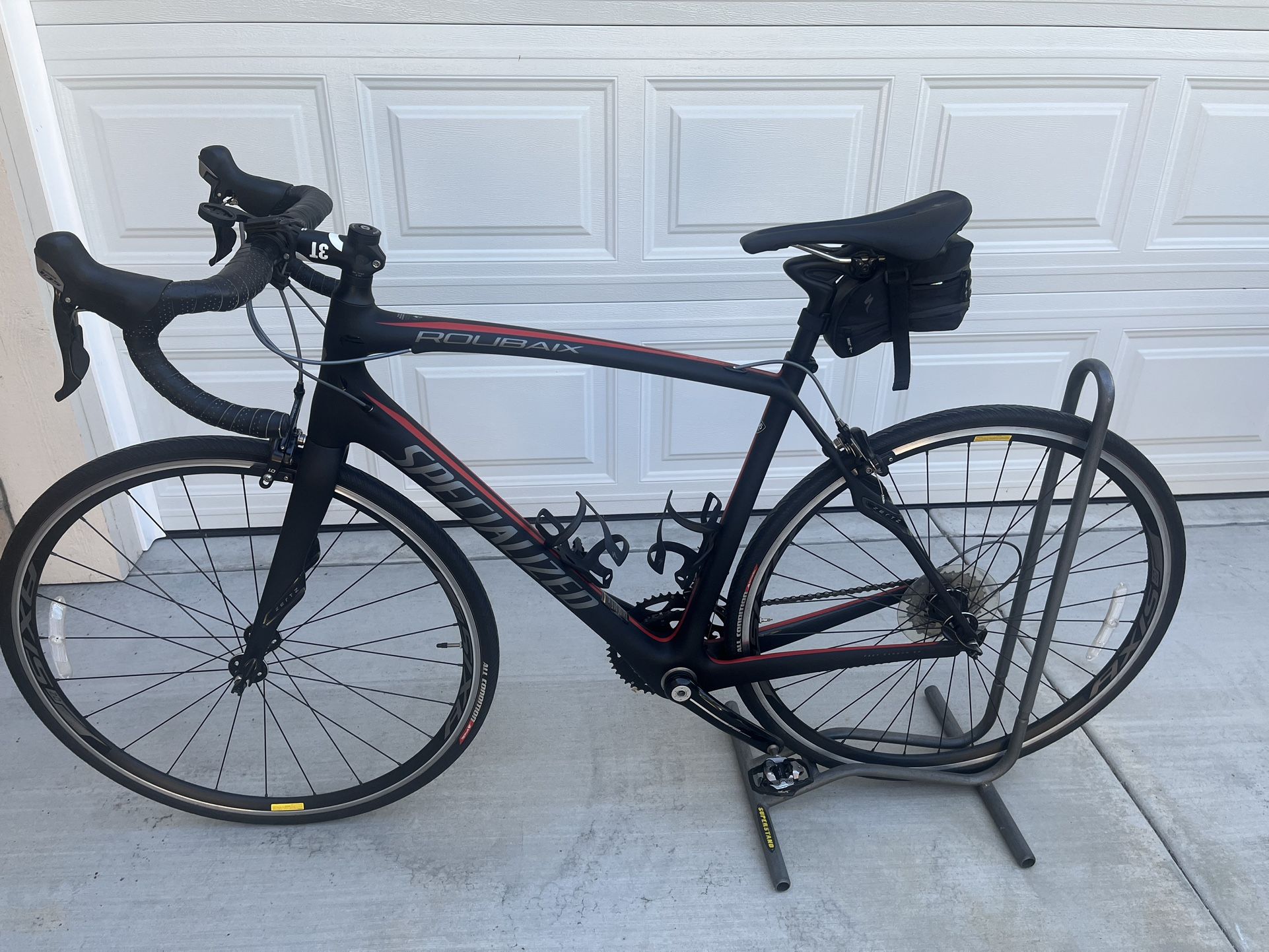 Specialized  Carbon Fiber  Roubaix