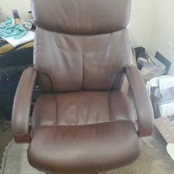 Lazy Boy Desk Chair.    2 Available. 