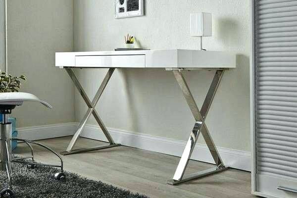 New white modern desk / chrome legs new in box
