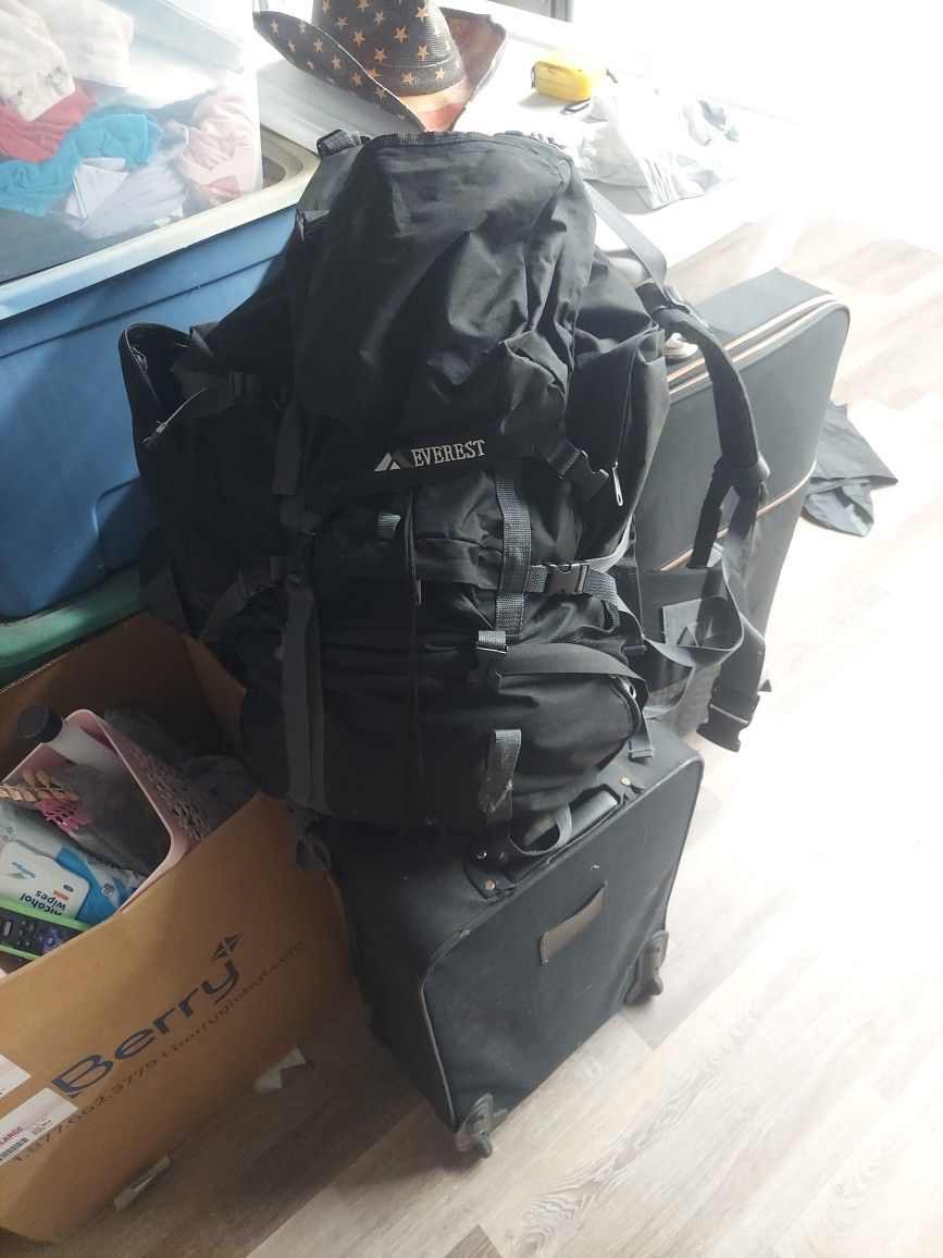 Everest Hiking Backpack