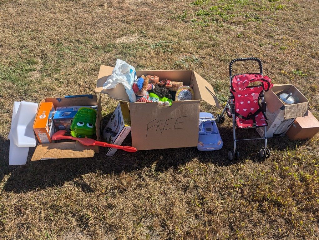 FREE Toys And Goods