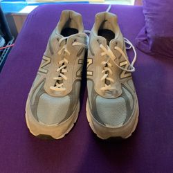 Size 15W New Balance Walking/Running Shoes
