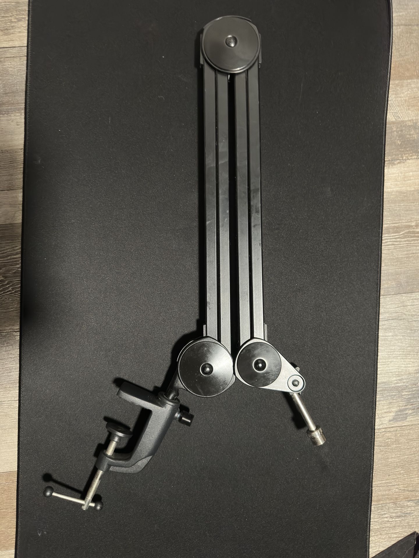 Microphone arm (boom arm) 