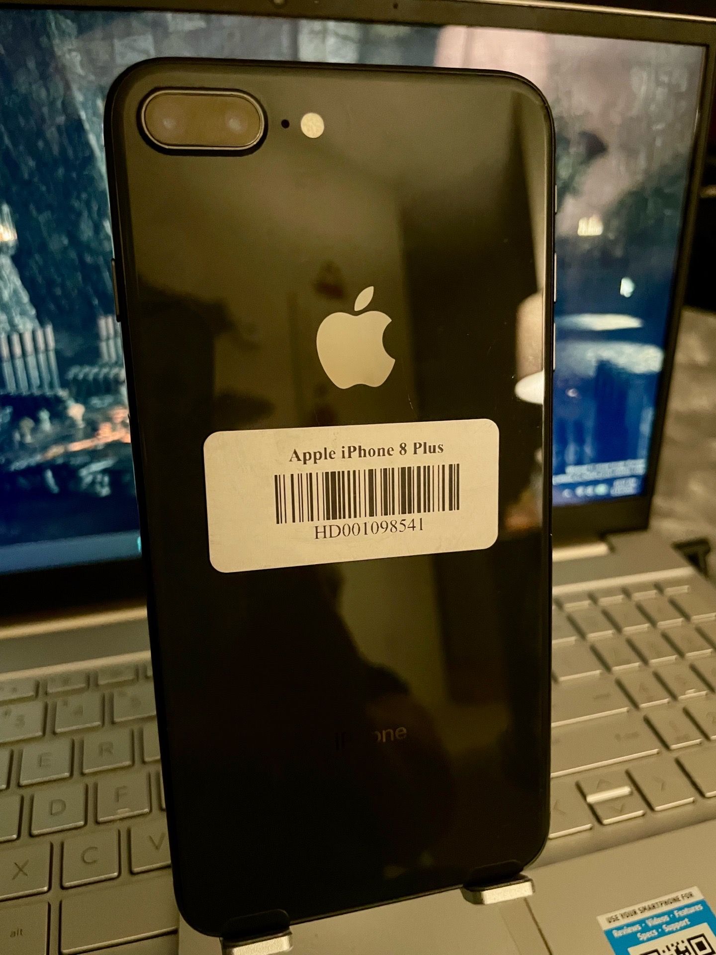 iPhone 8 Plus - 256GB - Factory Unlocked - MINT Condition