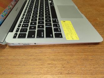 Fixed Price: Apple MacBook Air 11