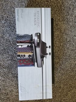 Revolving Tie Rack