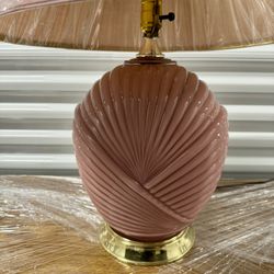 Vintage Pink Ceramic Lamp – Elegant & Unique! 
