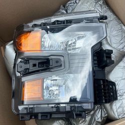 22-24 Chevy Silverado Right Headlight Halogen