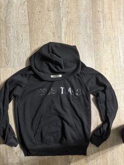 1:1 Essential Hoodie